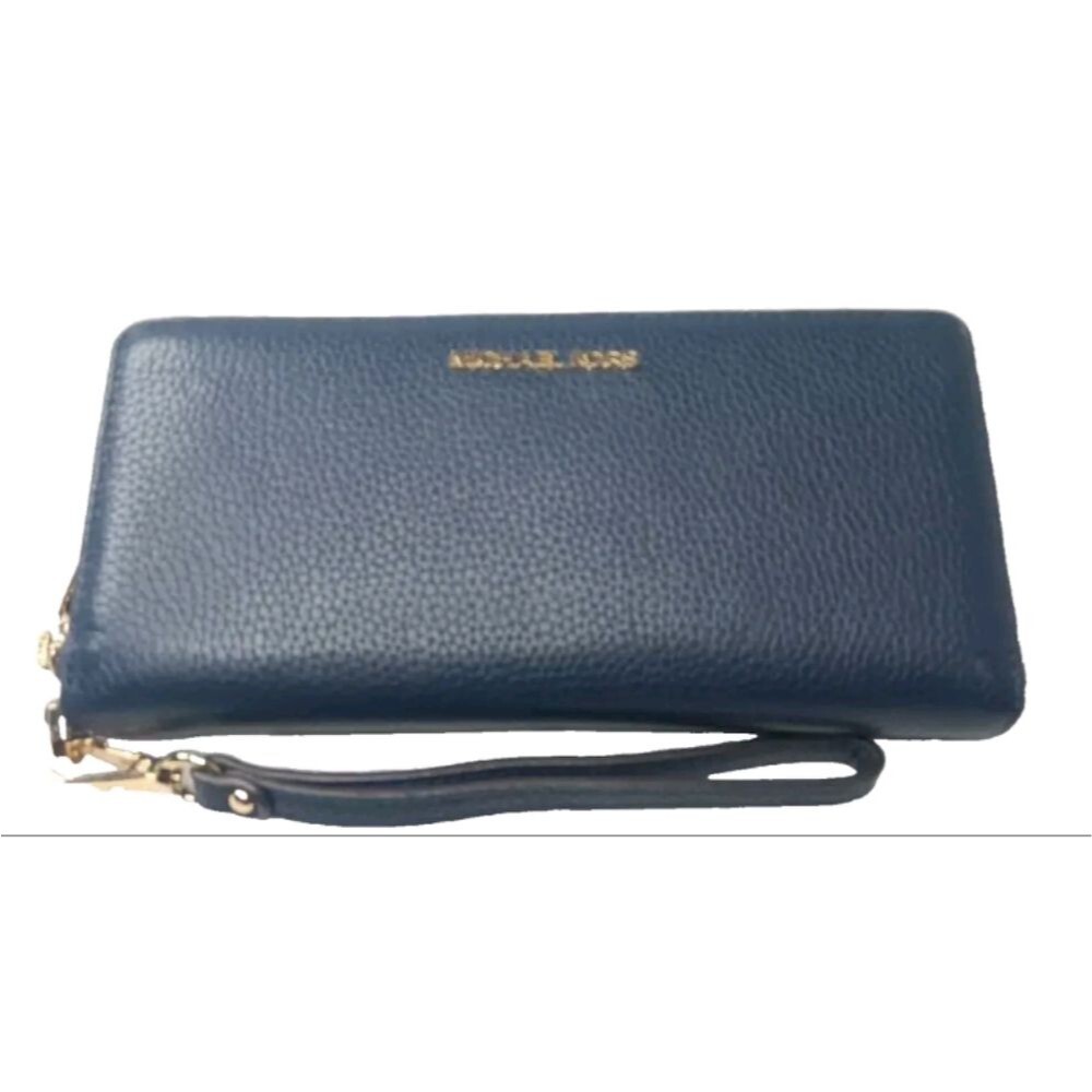 Michael Kors Jet Set Travel Large Pebbled Leather WristletNavy Blue MSRP $275